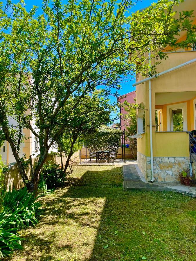 Apartments Vitalia Premantura Exterior photo