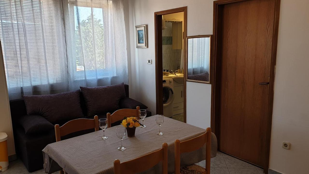 Apartments Vitalia Premantura Exterior photo